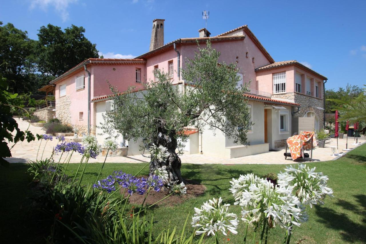 Villa Jalna Chambre, Suites Et Appartement Рокфор Ле Па Екстериор снимка