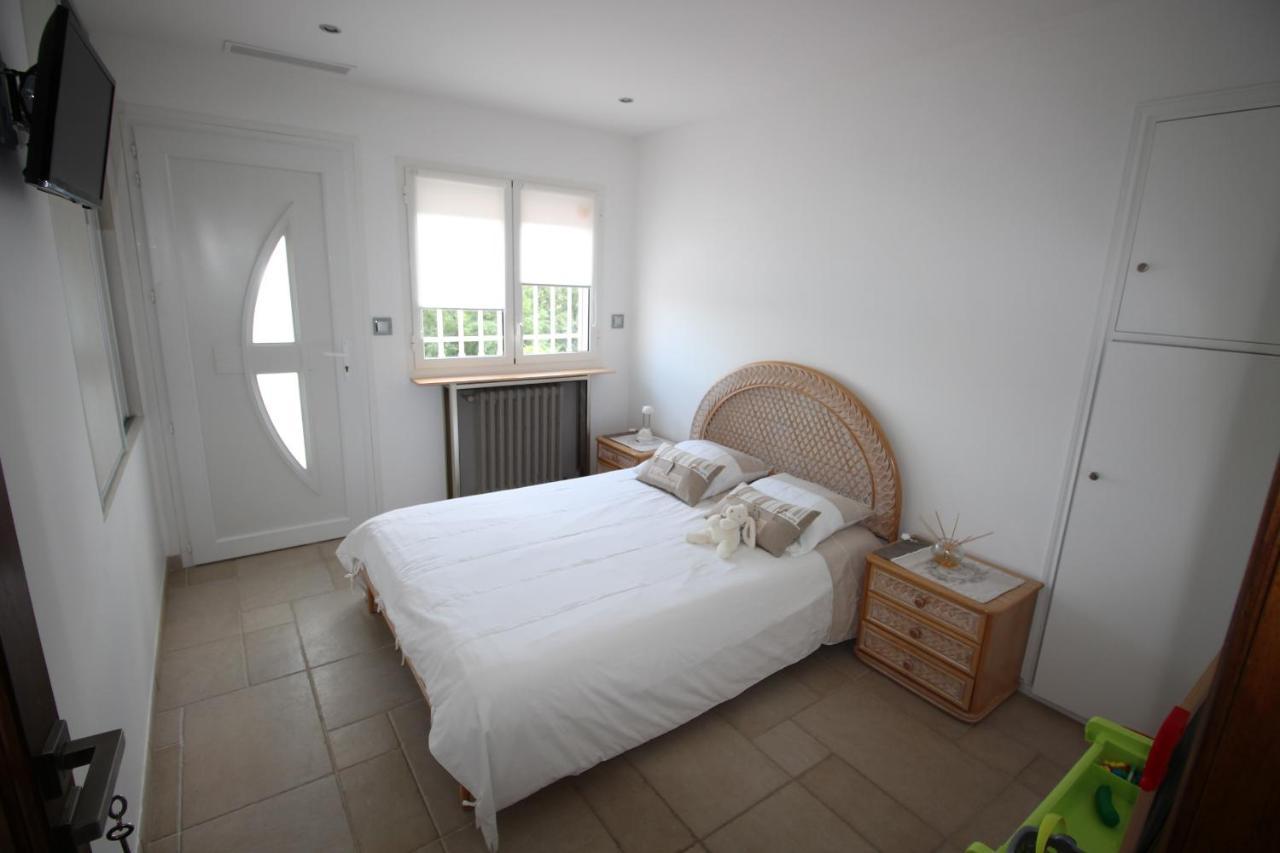 Villa Jalna Chambre, Suites Et Appartement Рокфор Ле Па Екстериор снимка