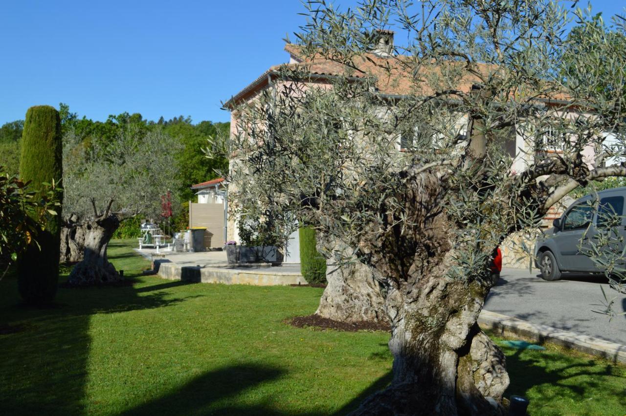 Villa Jalna Chambre, Suites Et Appartement Рокфор Ле Па Екстериор снимка