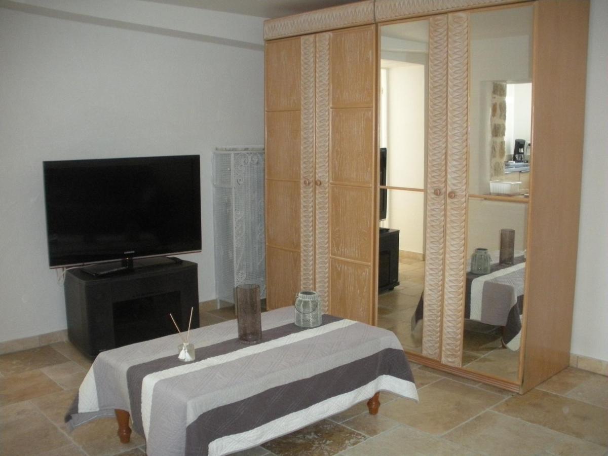 Villa Jalna Chambre, Suites Et Appartement Рокфор Ле Па Екстериор снимка