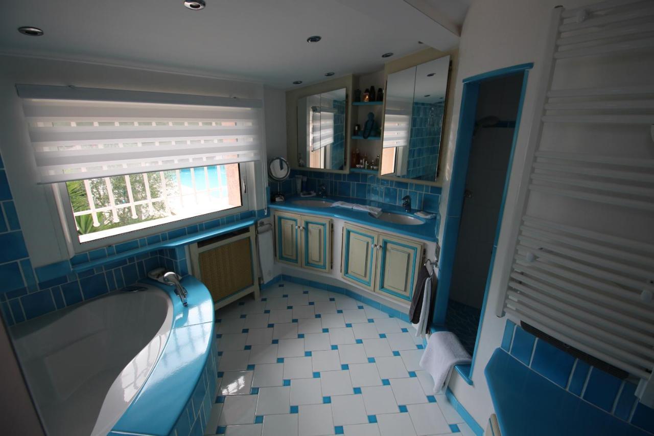 Villa Jalna Chambre, Suites Et Appartement Рокфор Ле Па Екстериор снимка