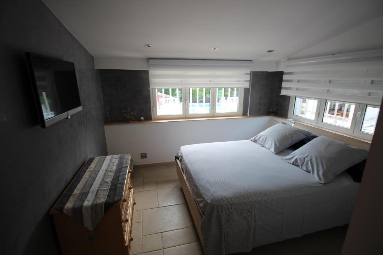 Villa Jalna Chambre, Suites Et Appartement Рокфор Ле Па Екстериор снимка